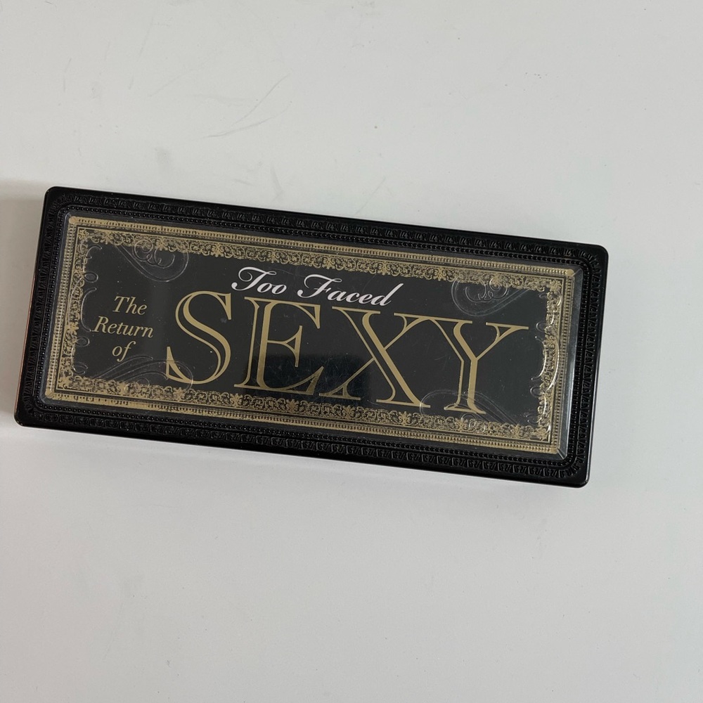 Too faced eyeshadow palette